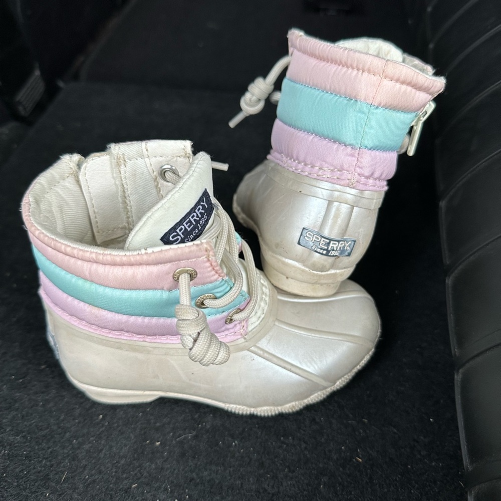 Sperry only wore a handle full of times